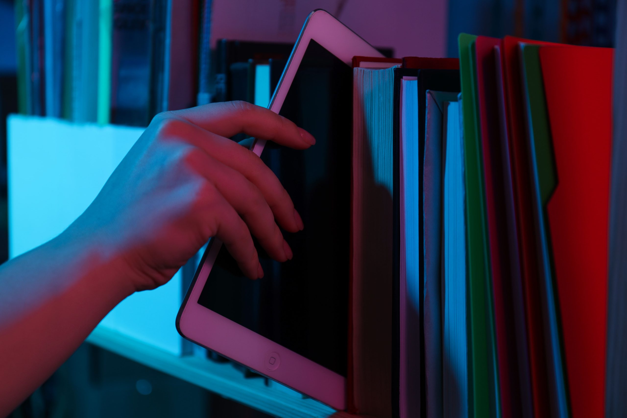 Nuestra Biblioteca Digital Iplacex incorpora nuevos libros digitales para fortalecer el acceso al conocimiento.